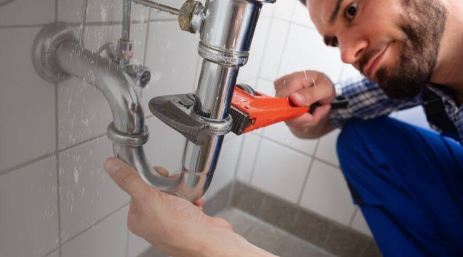 Professional same day plumber services in Vandalia, MI